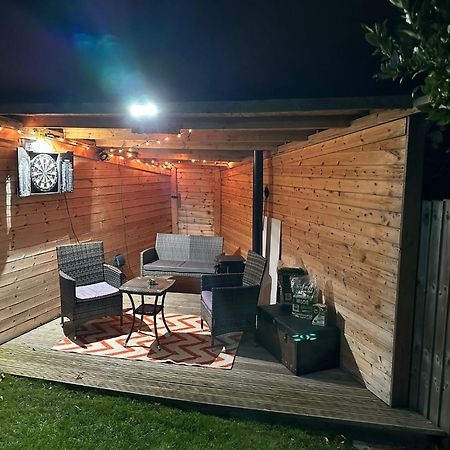Offa'S Lodge Family Home Quiet Area With Sea Views Prestatyn Buitenkant foto