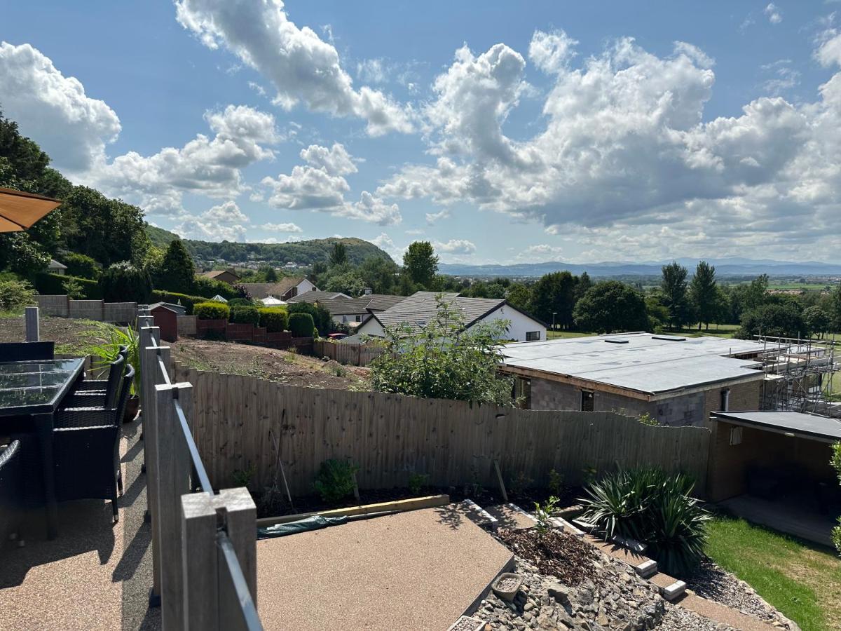 Offa'S Lodge Family Home Quiet Area With Sea Views Prestatyn Buitenkant foto