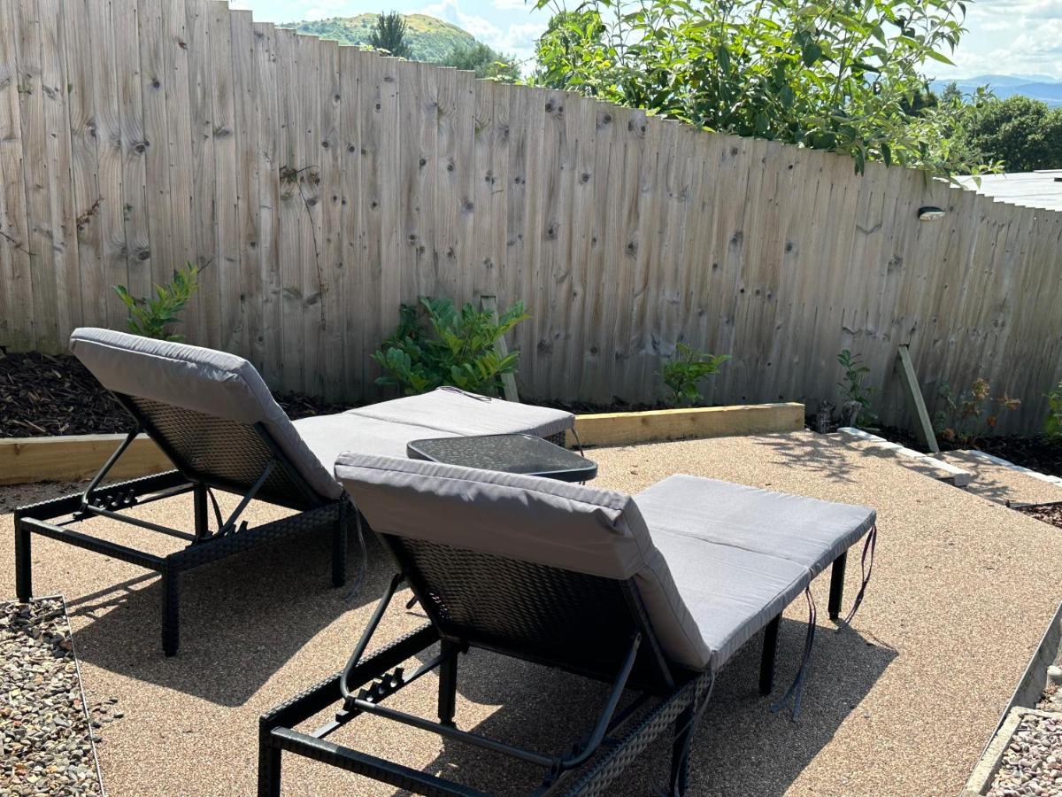 Offa'S Lodge Family Home Quiet Area With Sea Views Prestatyn Buitenkant foto
