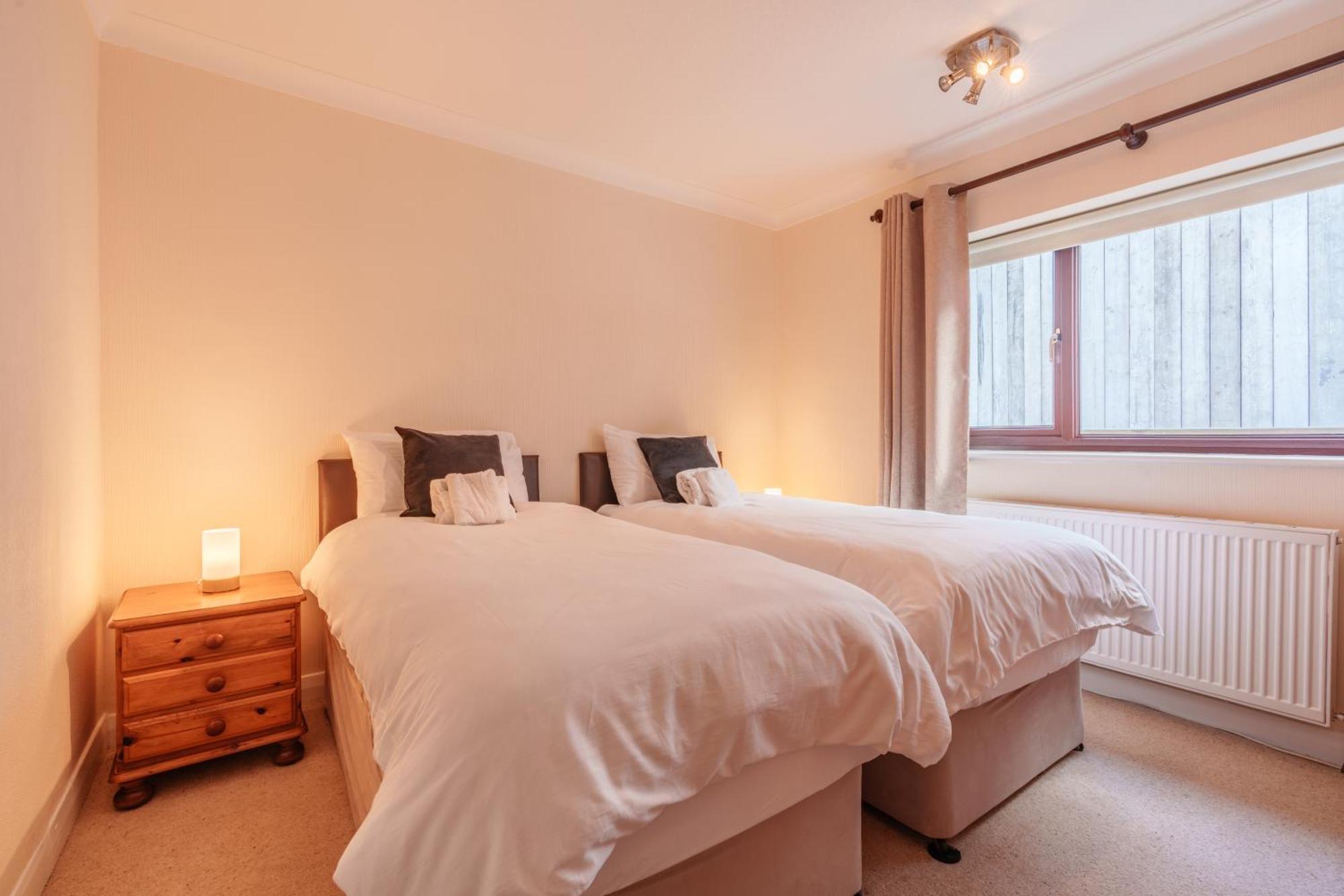 Offa'S Lodge Family Home Quiet Area With Sea Views Prestatyn Buitenkant foto