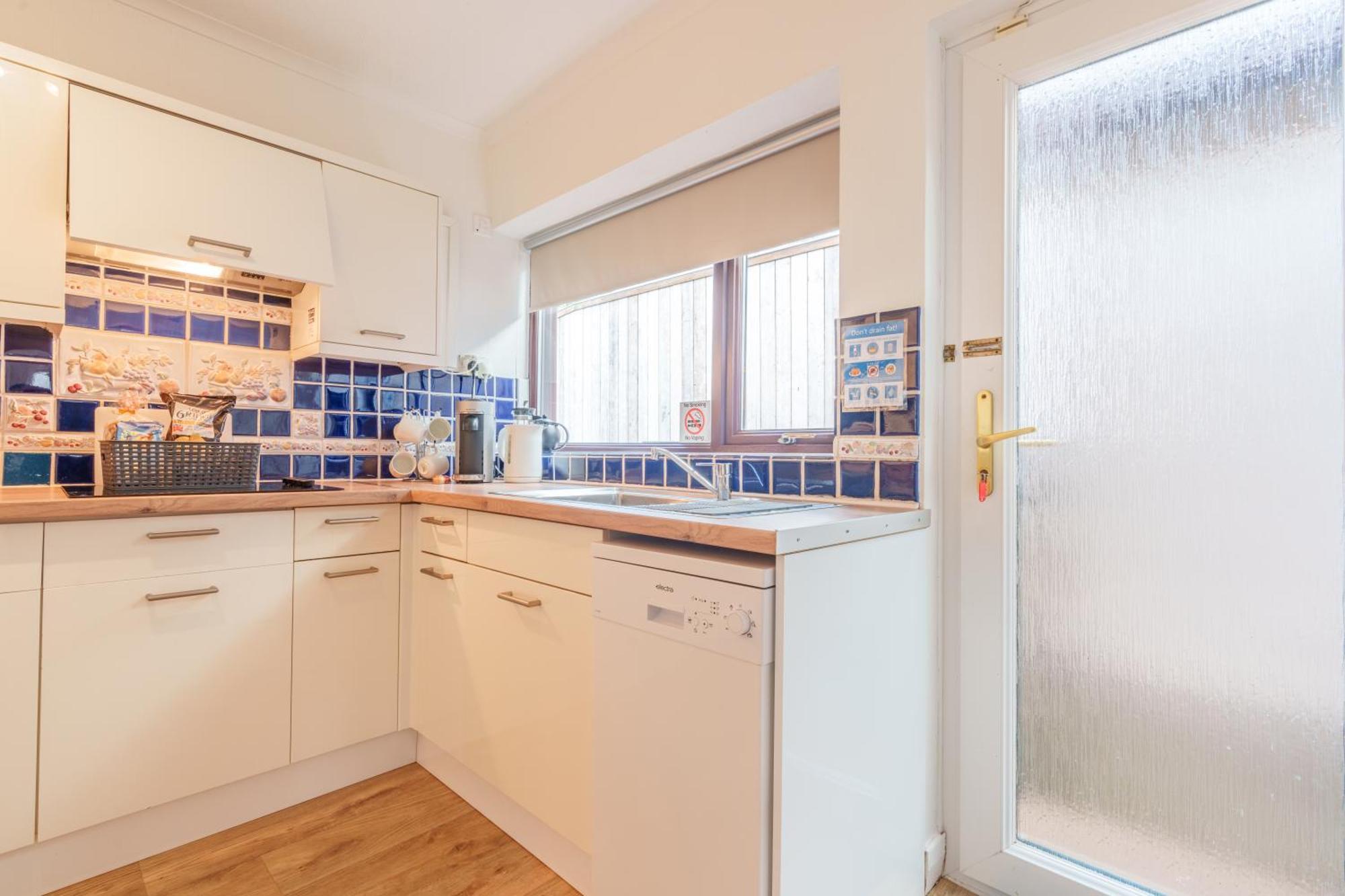 Offa'S Lodge Family Home Quiet Area With Sea Views Prestatyn Buitenkant foto